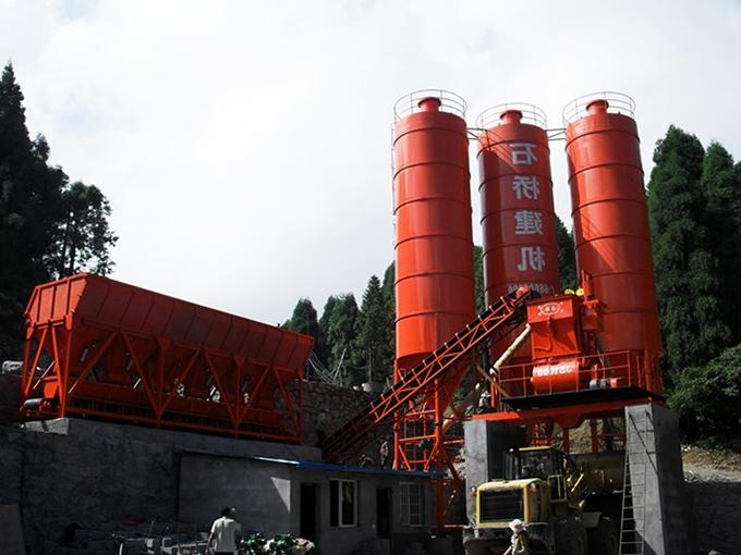 临夏仙女山搅拌站 近景